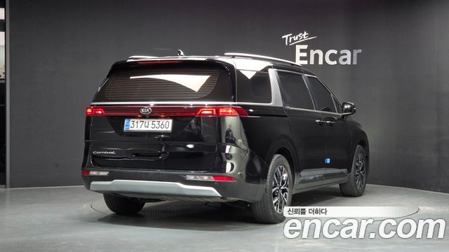Kia Carnival из Кореи Encar