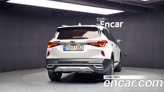 Kia Seltos из Кореи Encar