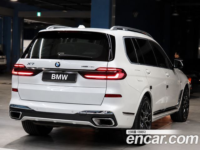 BMW X7 xDrive 40i M Sport 7STR — пробег 67 340 км — фото 2 из 5