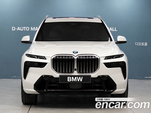BMW X7 xDrive 40i M Sport 7STR — пробег 67 340 км — фото 3 из 5