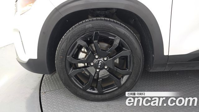 Kia Seltos из Кореи Encar