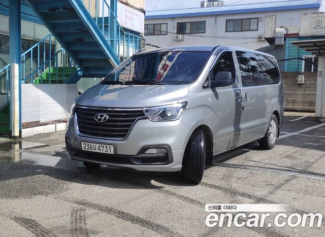 Hyundai Starex Urban 9-Seater Premium — пробег 221 882 км — фото 1 из 5