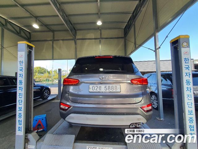 Hyundai Santafe Diesel 2.2 2WD Prestige — пробег 200 729 км — фото 2 из 3