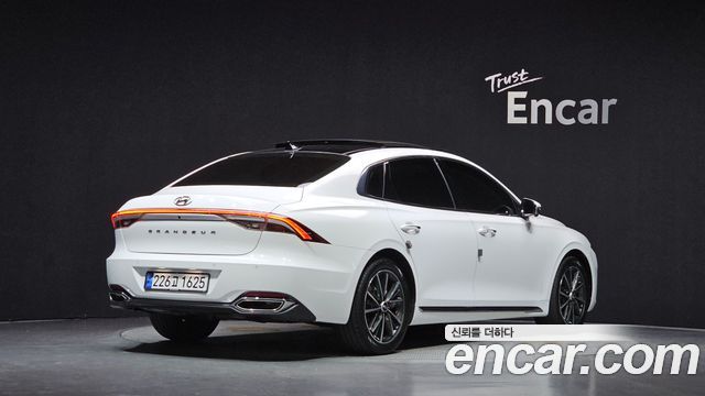 Hyundai Grandeur из Кореи Encar