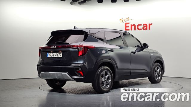 Kia Seltos из Кореи Encar