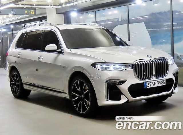 BMW X7 xDrive 40i M Sport 6STR — пробег 66 544 км — фото 1 из 5