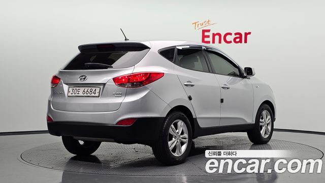 Hyundai Tucson Diesel 2WD X20 Deluxe — пробег 167 952 км — фото 2 из 5