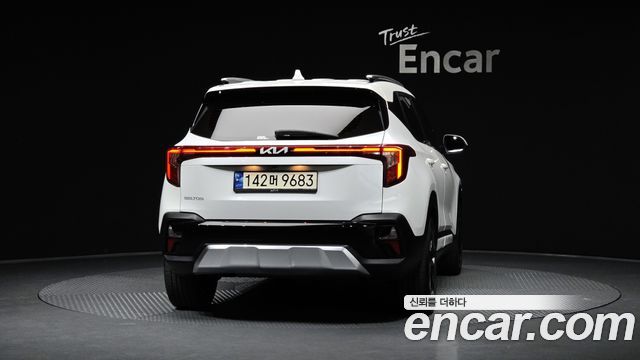 Kia Seltos из Кореи Encar
