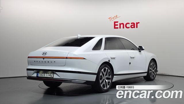 Hyundai Grandeur из Кореи Encar