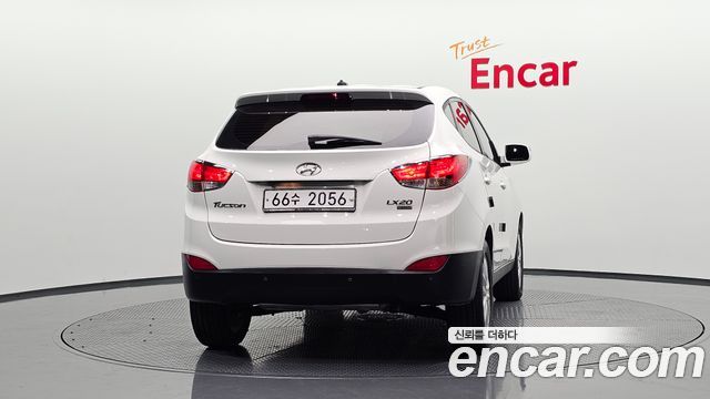 Hyundai Tucson Diesel 2WD LX20 Luxury — пробег 141 647 км — фото 4 из 5