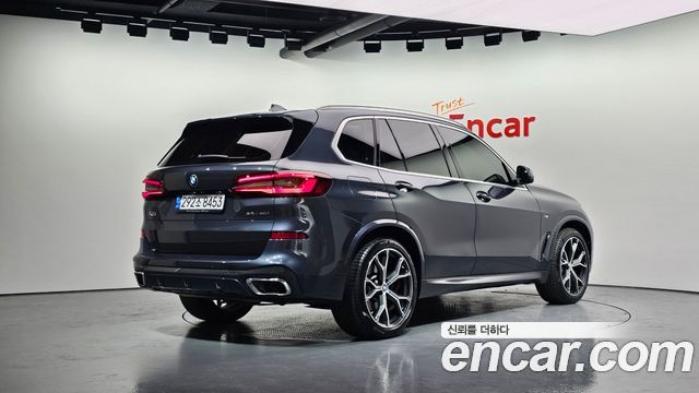 BMW X5 xDrive 40i M Sport — пробег 22 269 км — фото 2 из 5