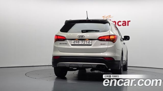 Hyundai Santafe Diesel(e-VGT) 2.0 2WD Premium — пробег 173 621 км — фото 4 из 5