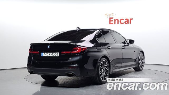 BMW 5-Series 530i M Sport Package — пробег 129 740 км — фото 2 из 5