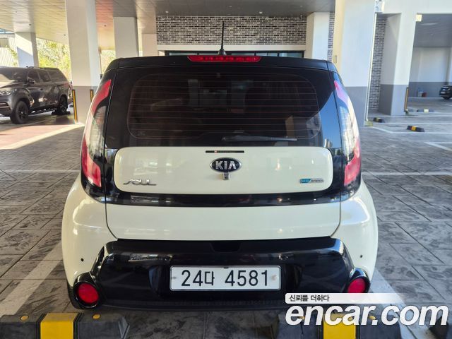 Kia Soul 1.6 Diesel Prestige — пробег 210 000 км — фото 4 из 5