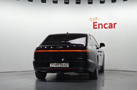 Hyundai Grandeur Honors — пробег 1 111 км — фото 4 из 5