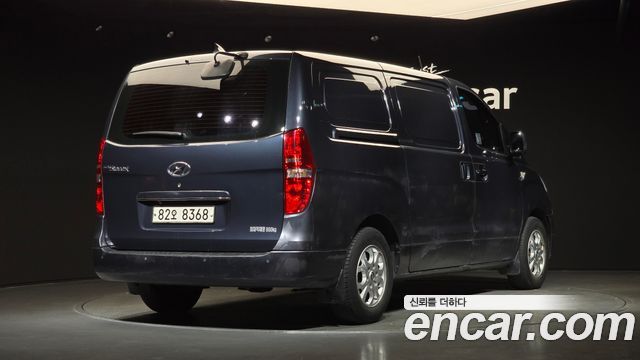 Hyundai Starex 3-Seater VAN CVX Deluxe — пробег 235 206 км — фото 2 из 5