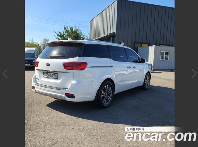 Kia Carnival из Кореи Encar