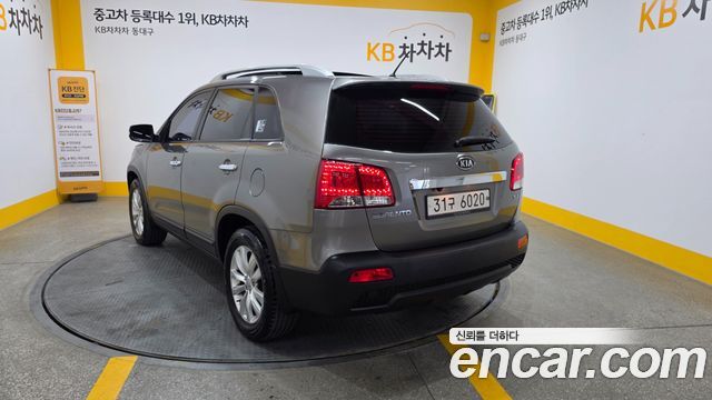 Kia Sorento Diesel 2.0 2WD TLX High-Deluxe — пробег 119 761 км — фото 2 из 5