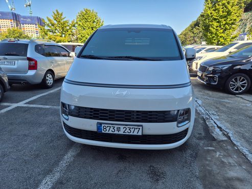 Hyundai Staria HEV 1.6T Cargo 2-Seater Modern — пробег 18 125 км — фото 1 из 5