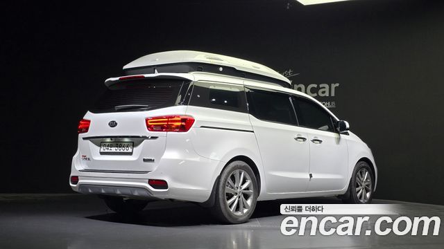 Kia Carnival 9-Seater Outdoor Prestige — пробег 38 481 км — фото 2 из 5
