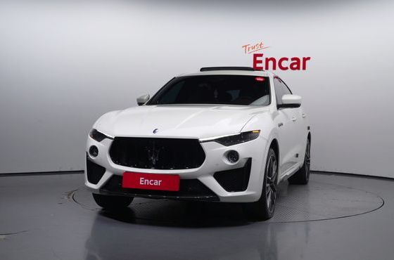 Maserati Levante 3.8 Trofeo — пробег 39 891 км — фото 3 из 5