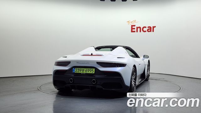 Maserati MC20 из Кореи Encar