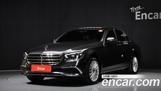 Mercedes-Benz E-Class E220d 4MATIC Exclusive — пробег 56 699 км — фото 1 из 5