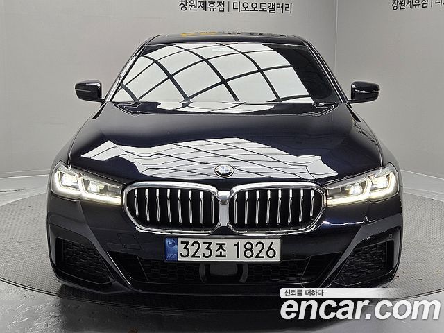 BMW 5-Series 530i M Sport Package — пробег 98 441 км — фото 2 из 5