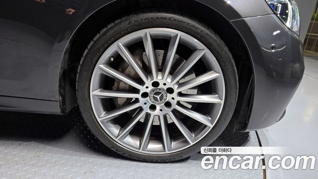 Mercedes-Benz E-Class E350 4MATIC AMG Line Edition — пробег 75 157 км — фото 5 из 5