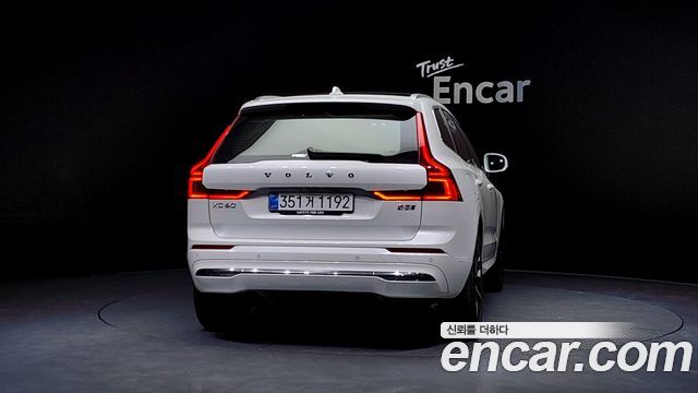 Volvo XC60 B5 Ultra Bright — пробег 873 км — фото 4 из 5