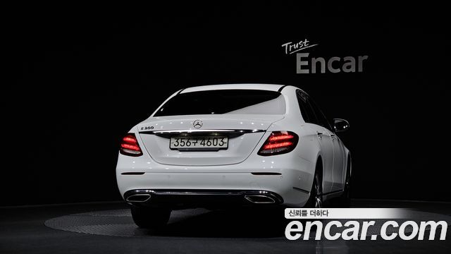 Mercedes-Benz E-Class E300 Exclusive — пробег 201 639 км — фото 4 из 5