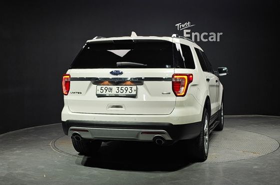 Ford Explorer 2.3 Limited 4WD 5th — пробег 52 498 км — фото 4 из 5