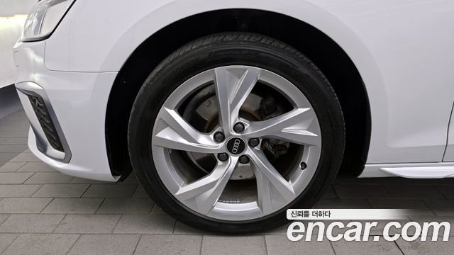 Audi A4 из Кореи Encar
