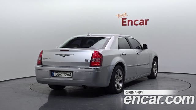 Chrysler 300C из Кореи Encar