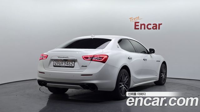Maserati Ghibli из Кореи Encar