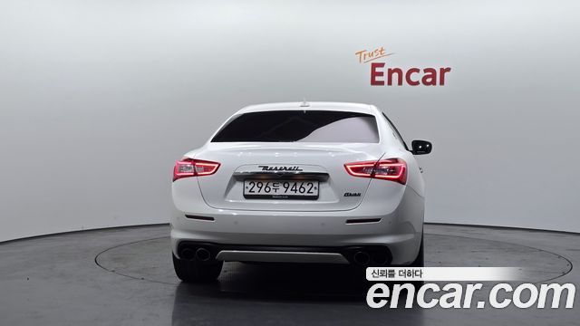 Maserati Ghibli из Кореи Encar