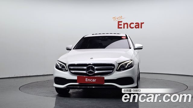 Mercedes-Benz E-Class из Кореи Encar