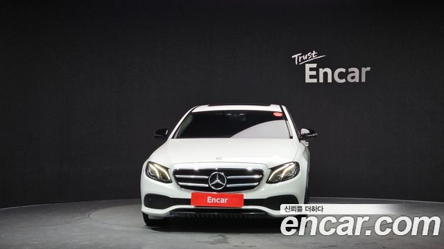 Mercedes-Benz E-Class E220d Avantgarde — пробег 124 636 км — фото 3 из 5