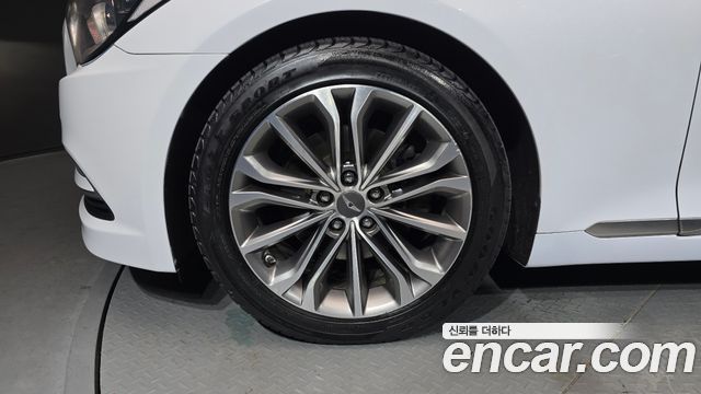 Hyundai Genesis из Кореи Encar