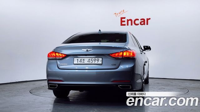 Hyundai Genesis из Кореи Encar