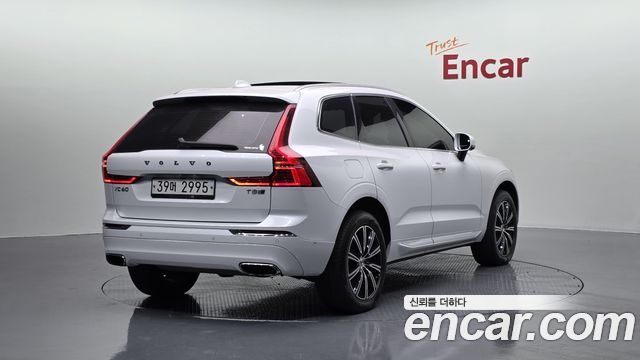 Volvo XC60 T8 Inscription — пробег 107 587 км — фото 2 из 5