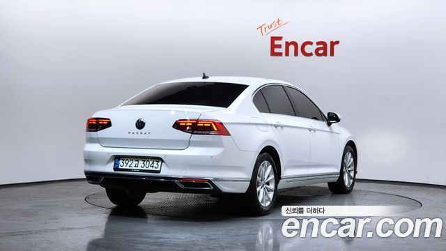 Volkswagen Passat 2.0 TDI Premium — пробег 40 191 км — фото 2 из 5