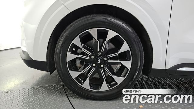 Kia Carnival Diesel 9-Seater Signature — пробег 147 797 км — фото 5 из 5