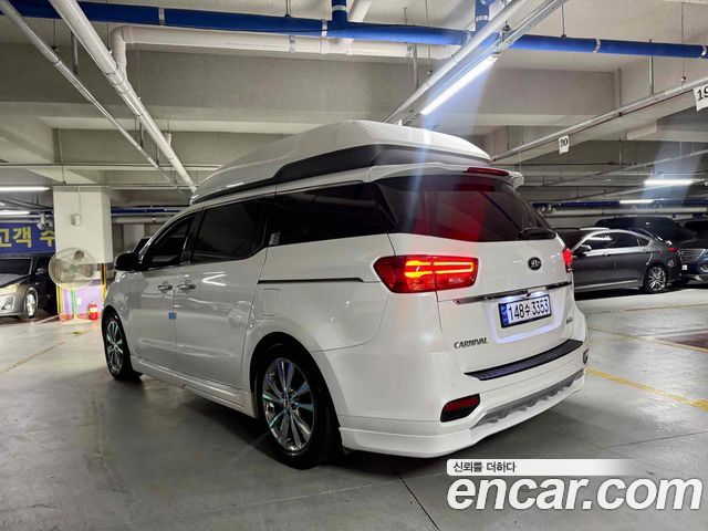 Kia Carnival 9-Seater Hi-Limousine Prestige Hiroof — пробег 153 593 км — фото 5 из 5