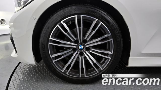 BMW 3-Series из Кореи Encar