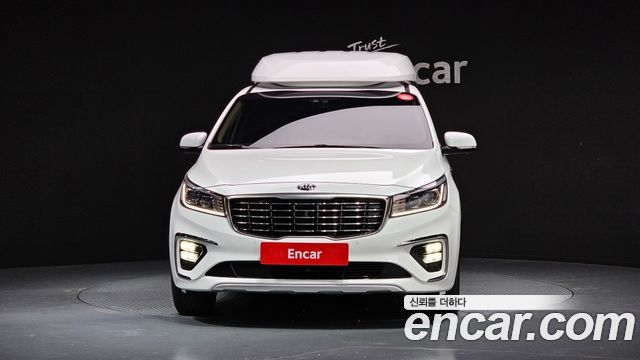 Kia Carnival 7-Seater Hi-Limousine President — пробег 133 358 км — фото 3 из 5