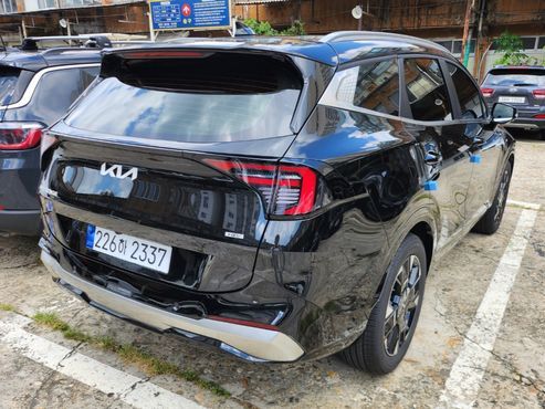 Kia Sportage HEV 1.6 2WD Signature — пробег 3 400 км — фото 3 из 5
