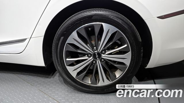 Kia K8 из Кореи Encar