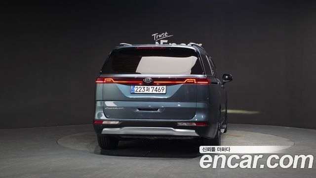 Kia Carnival из Кореи Encar