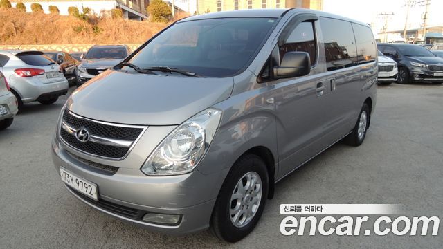 Hyundai Starex 12-Seater Wagon CVX Luxury — пробег 331 867 км — фото 1 из 5